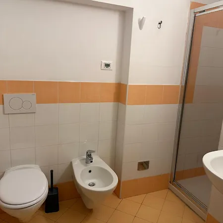 Alojamento de Acomodação e Pequeno-almoço The 4 Quarto (Asti)